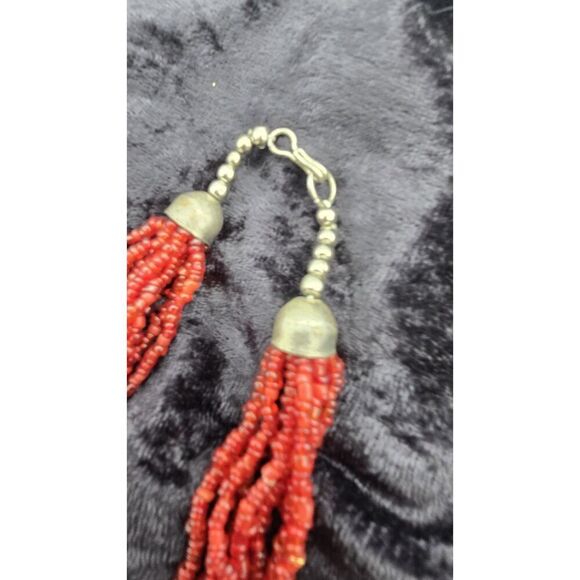 VTG  SILVER AMULET Glass Seed Beads / 2 Coral? Larger Beads /10 Strand Necklace - Picture 5 of 13